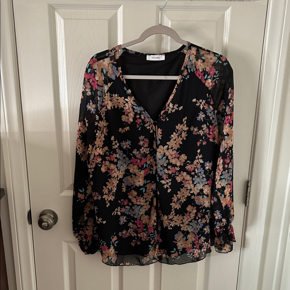 Yitemei Chic Black Floral Button Down Blouse, Size 0XL, NWOT